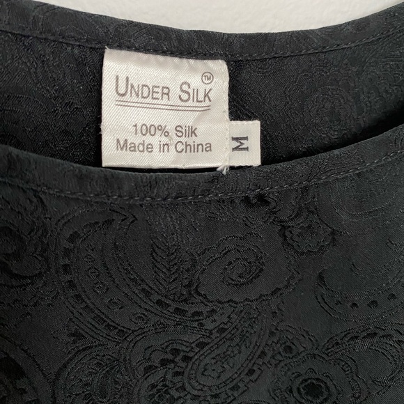 Silk camisole with monochromatic paisley print - Picture 3 of 3